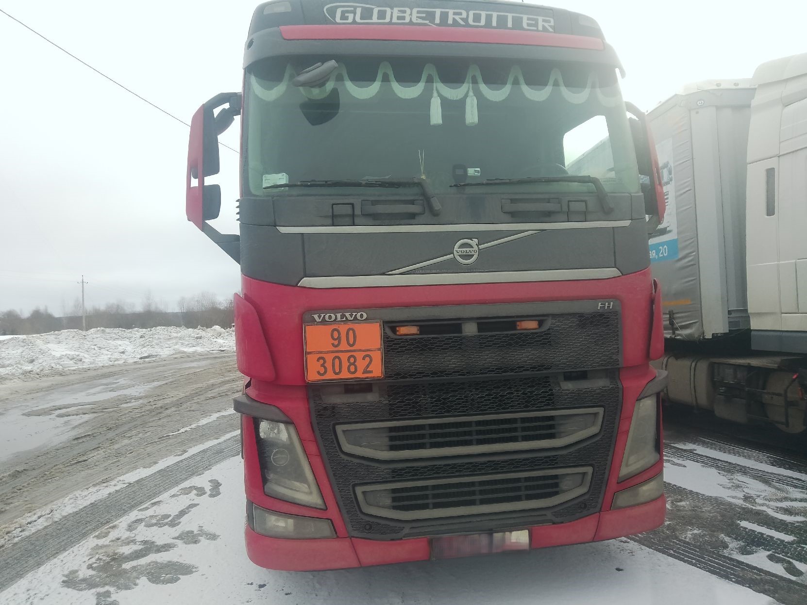 В Вологодской области во исполнение указания Ространснадзора по проверке карт тахографов ЕСТР выявлены признаки подделки, а также нарушения перевозки опасных грузов